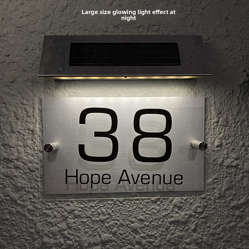 LED-huisnummerlamp op zonne-en - Outdoor Lighting Brass recensie en prijs